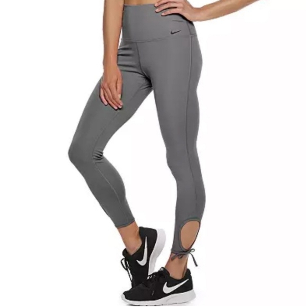 Nike Training Knot-Hem Ankle Leggings Size Small High Waist